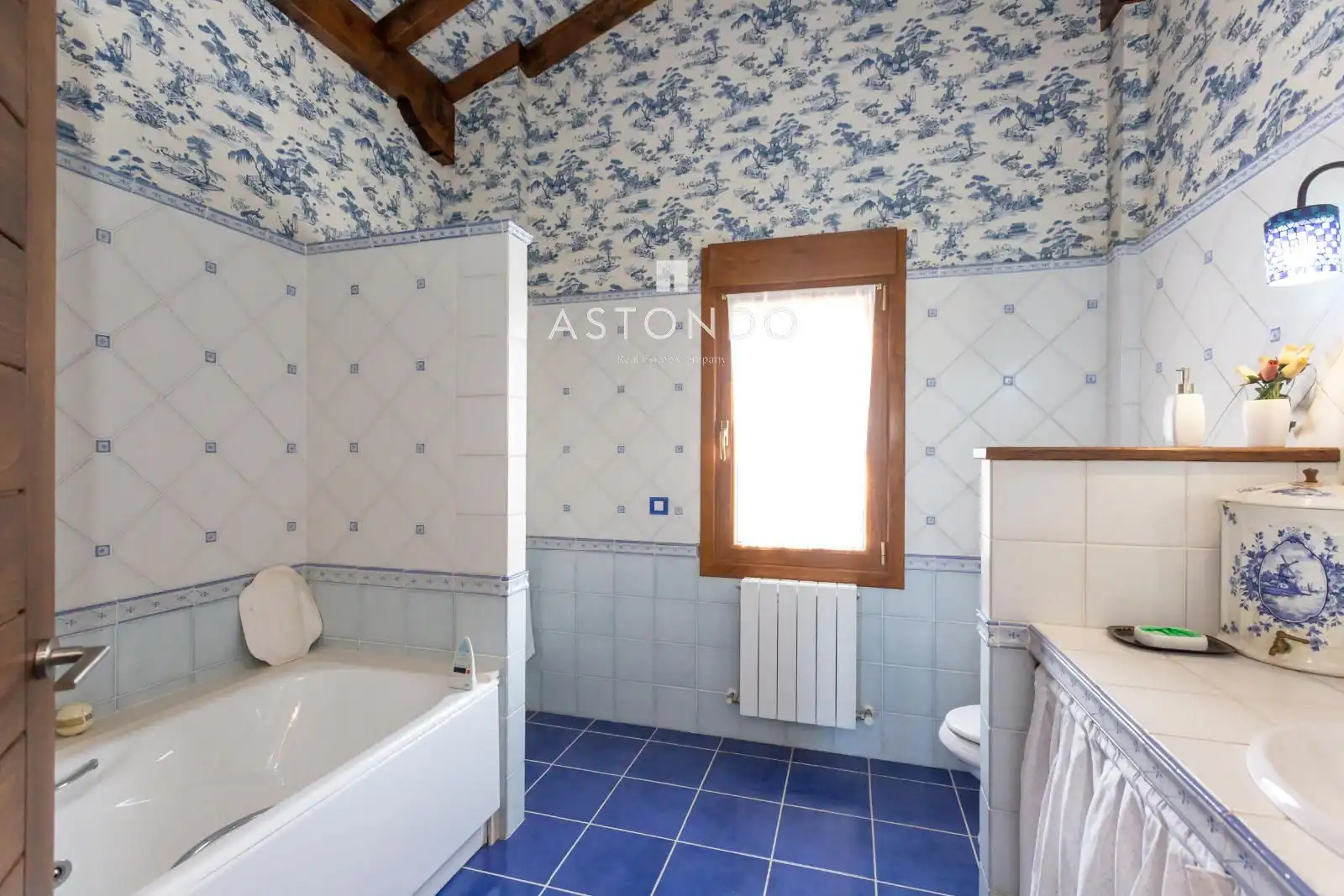 Baño de Casa o chalet en venta en Bareyo con Calefacción, Jardín privado y Terraza