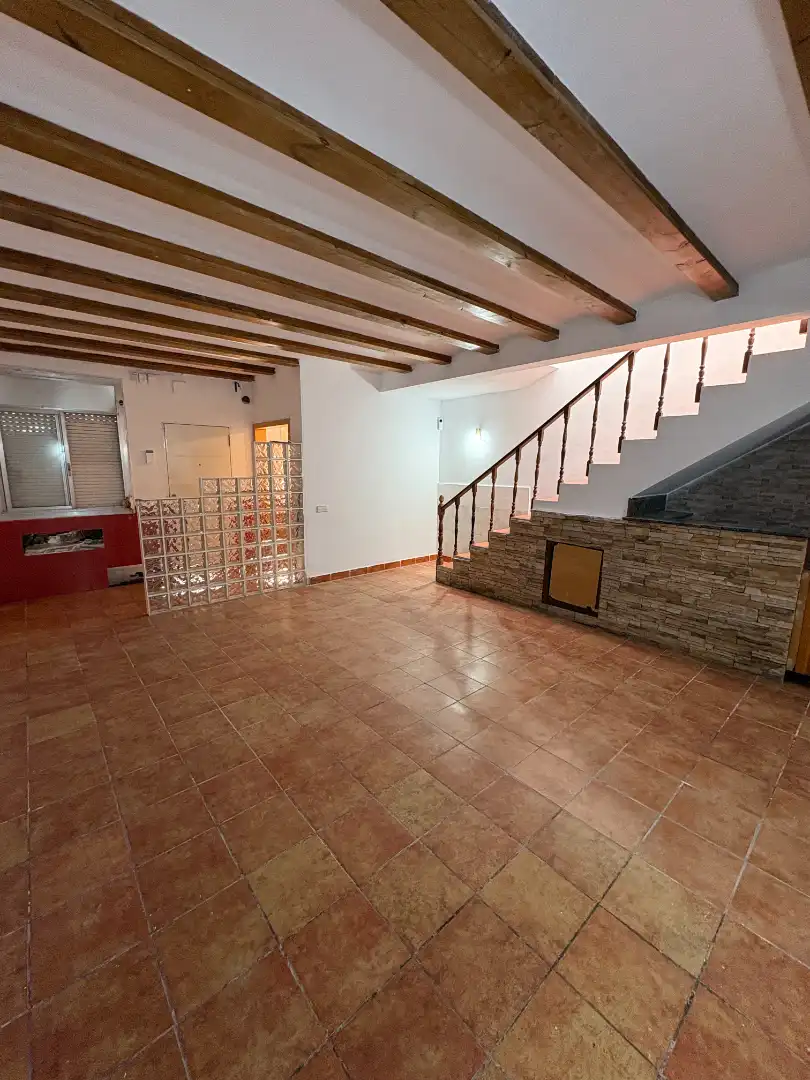 Houses for sale in Artigues - Llefià