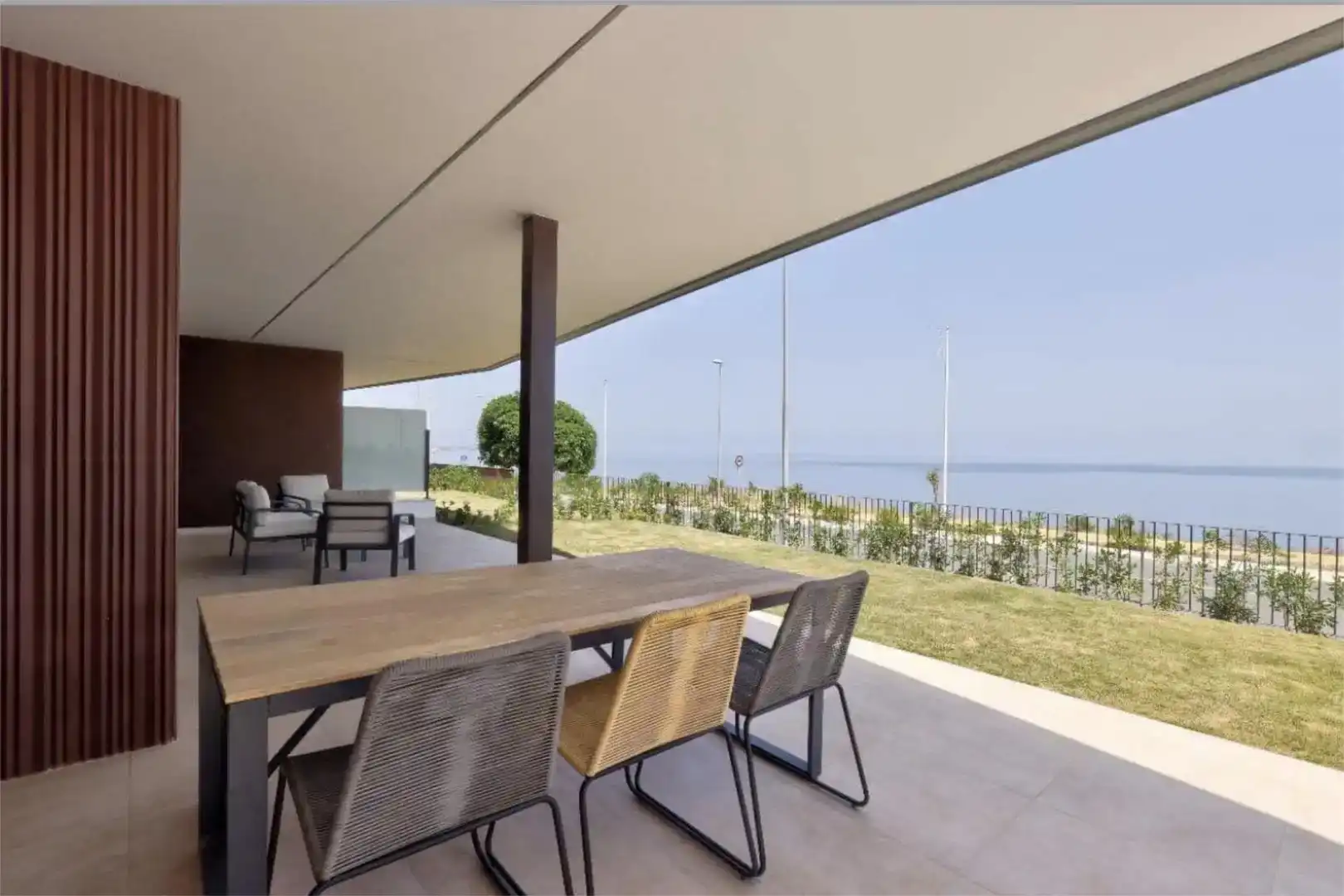 Terrasse von Wohnungen zur Miete in Casares mit Klimaanlage und Schwimmbad