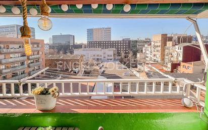 Exterior view of Apartment for sale in  Barcelona Capital  with Air Conditioner, Heating and Balcony