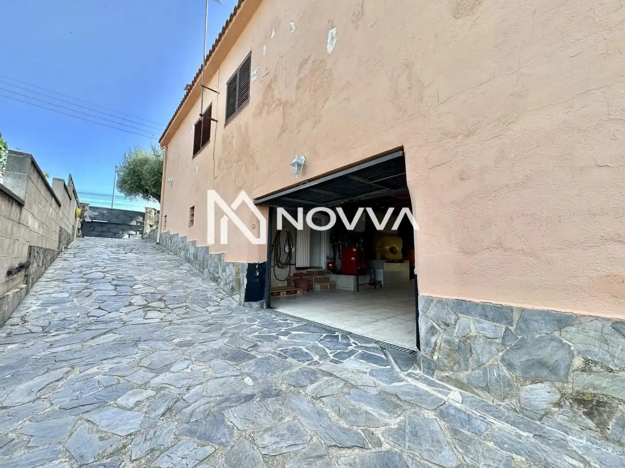 Vista exterior de Casa o xalet en venda en Palafolls amb Jardí privat