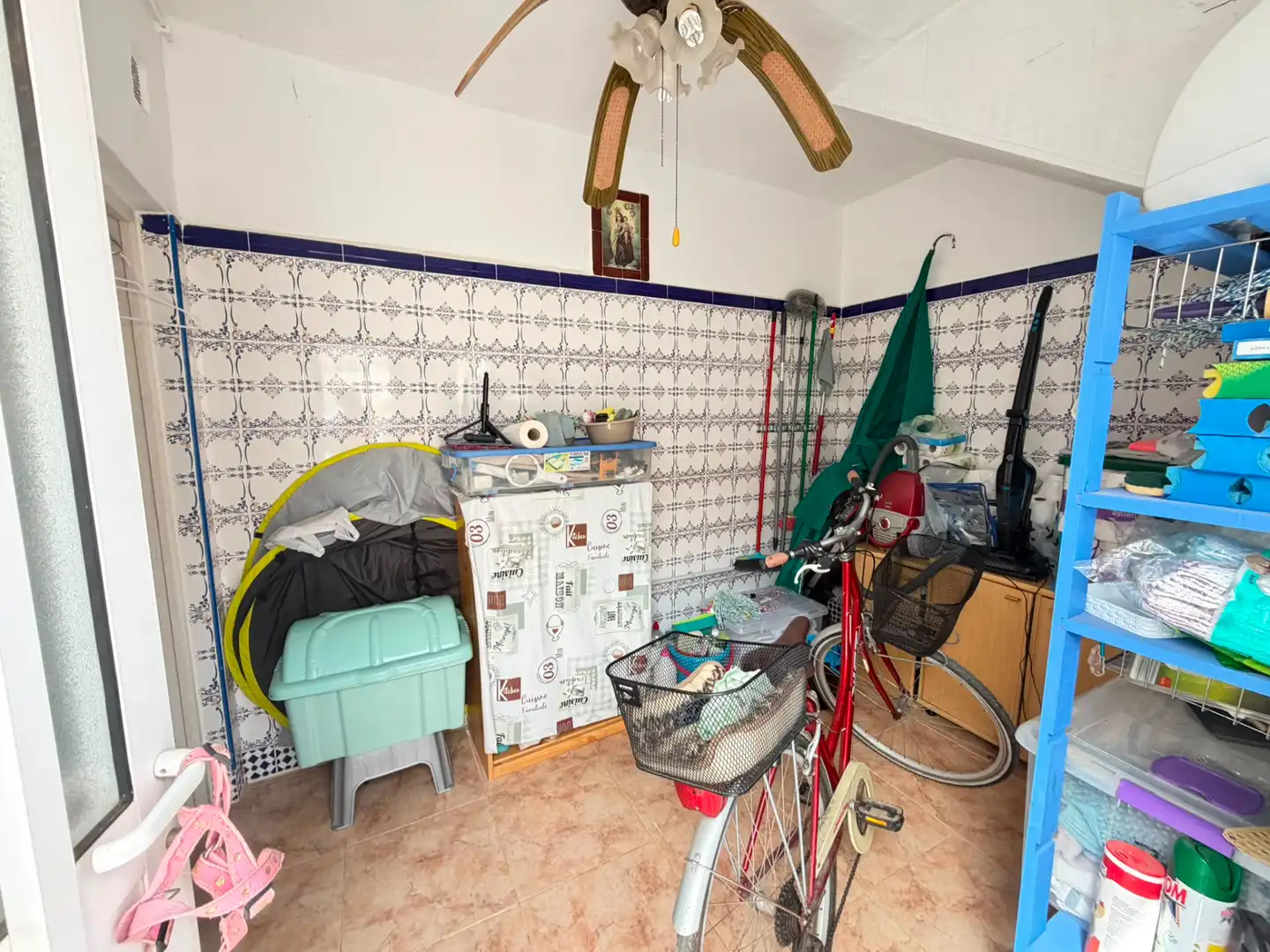 Küche von Einfamilien-Reihenhaus zum Verkauf in Los Alcázares mit Klimaanlage, Abstellraum und Möbliert