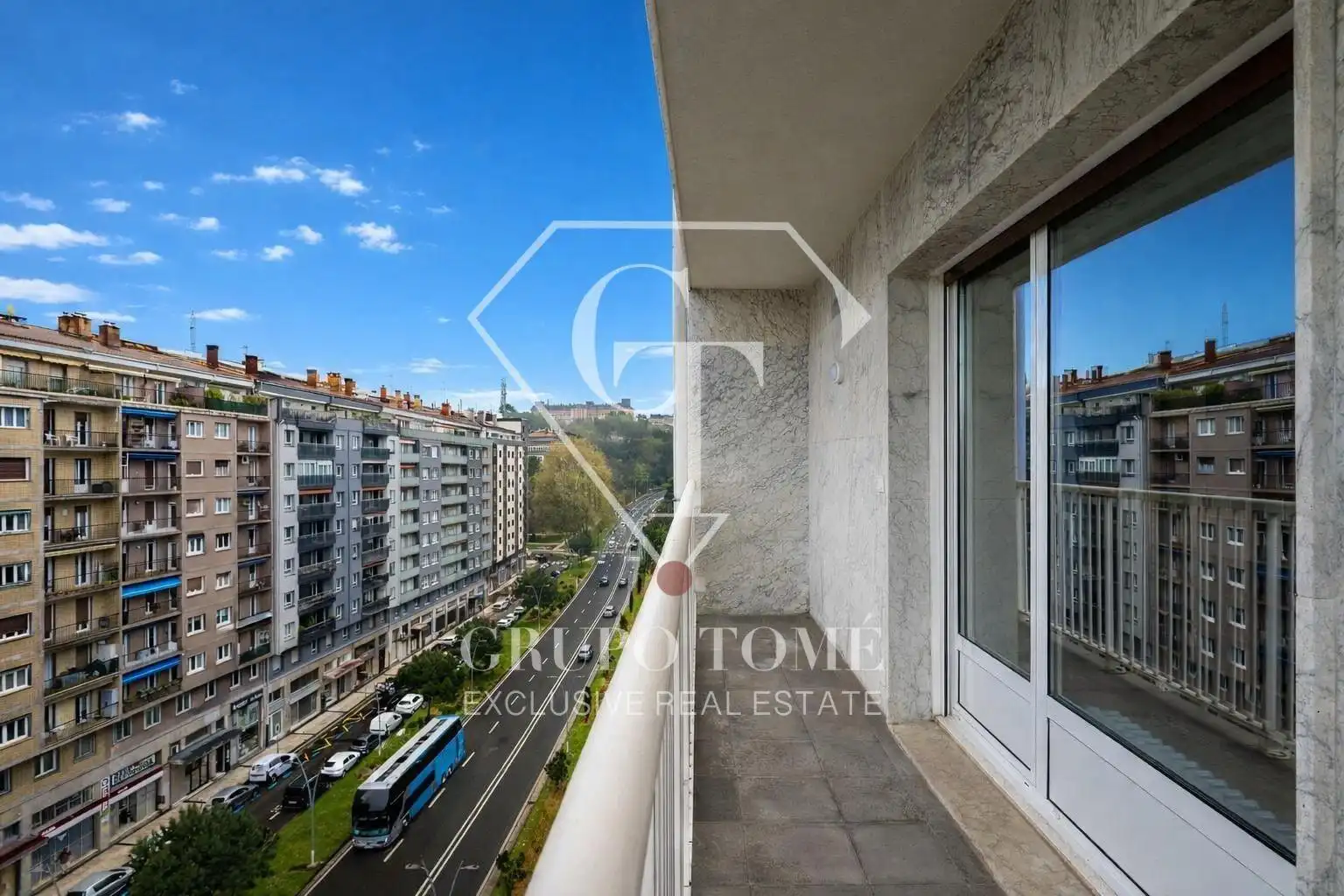 Außenansicht von Wohnung zum Verkauf in Donostia - San Sebastián  mit Heizung und Terrasse