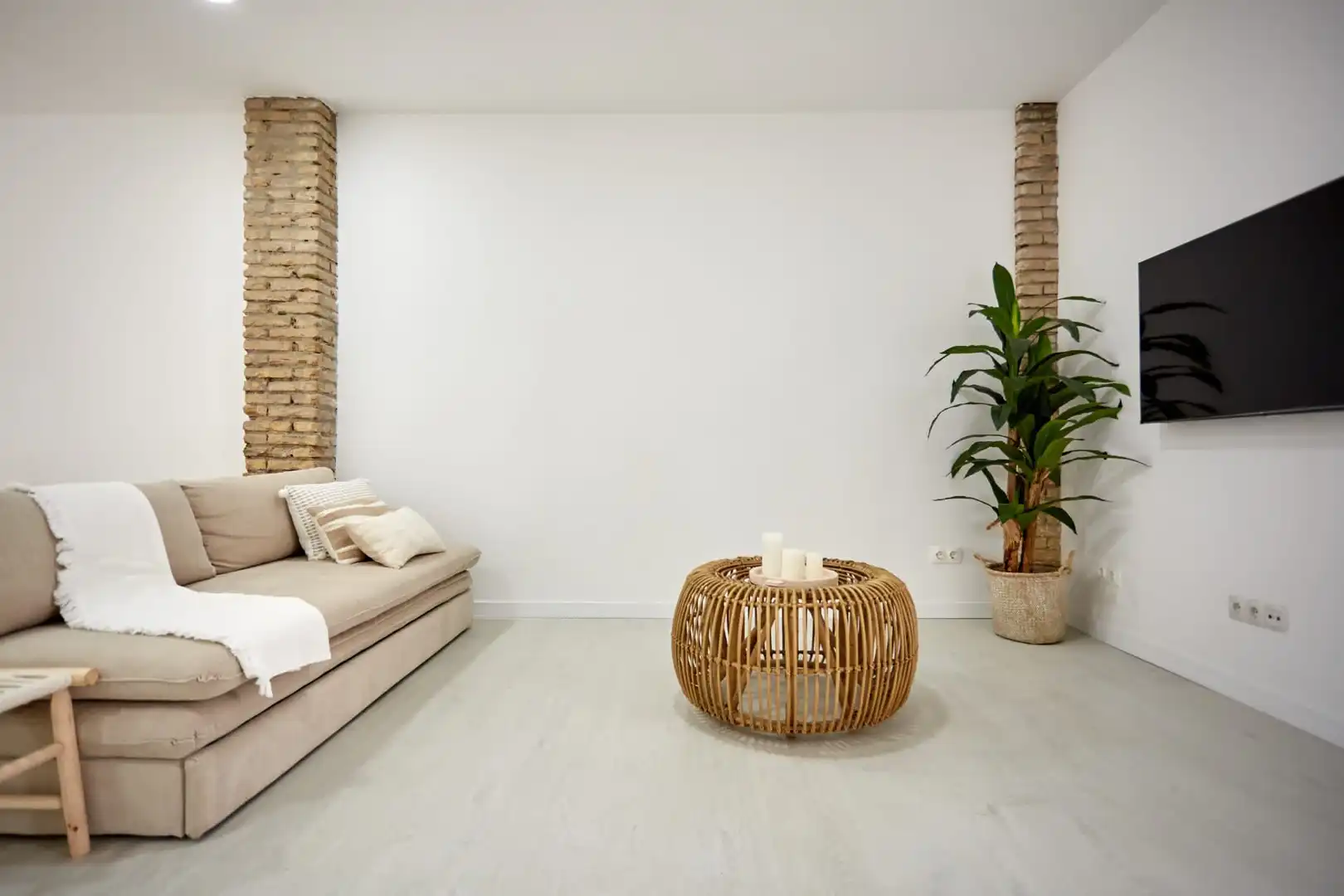 Sala d'estar de Apartament de lloguer en Valencia amb Calefacció i Moblat