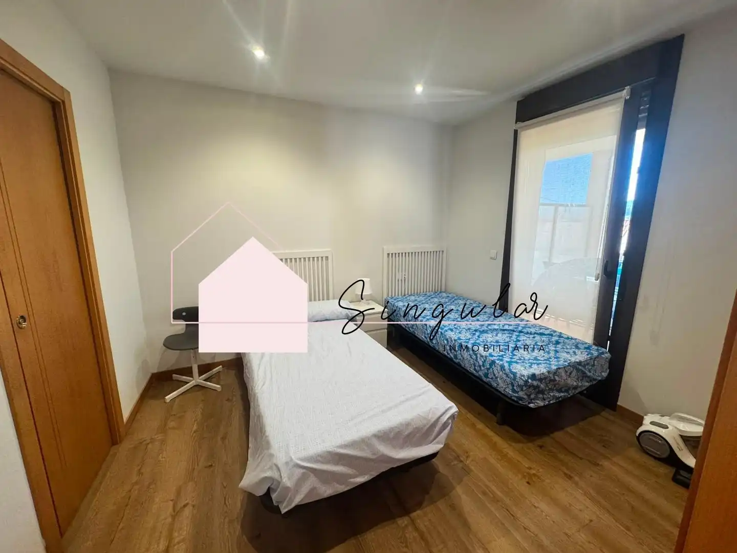 Habitación de Casa adosada de alquiler en Nigrán con Jardín privado y Piscina comunitaria