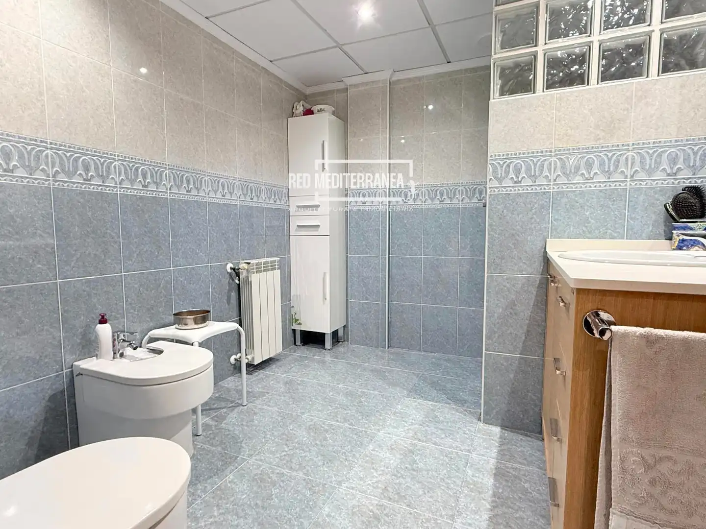 Baño de Casa adosada en venta en Daimús con Aire acondicionado, Calefacción y Jardín privado