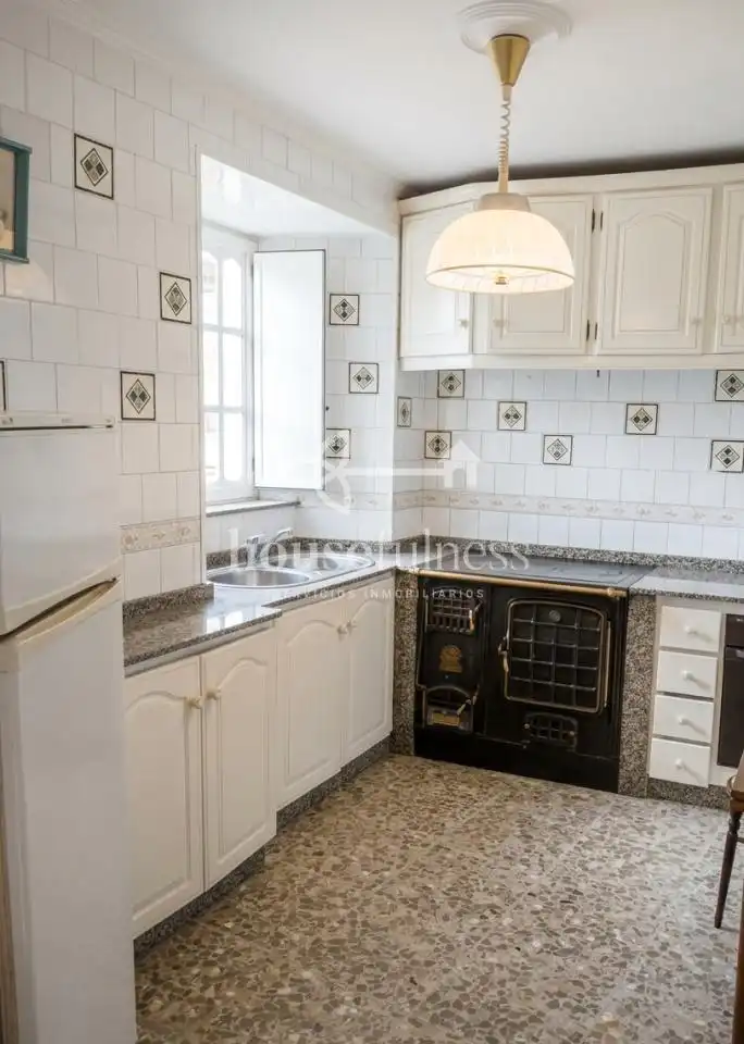 Cocina de Casa o chalet en venta en Ferrol con Jardín privado, Terraza y Trastero
