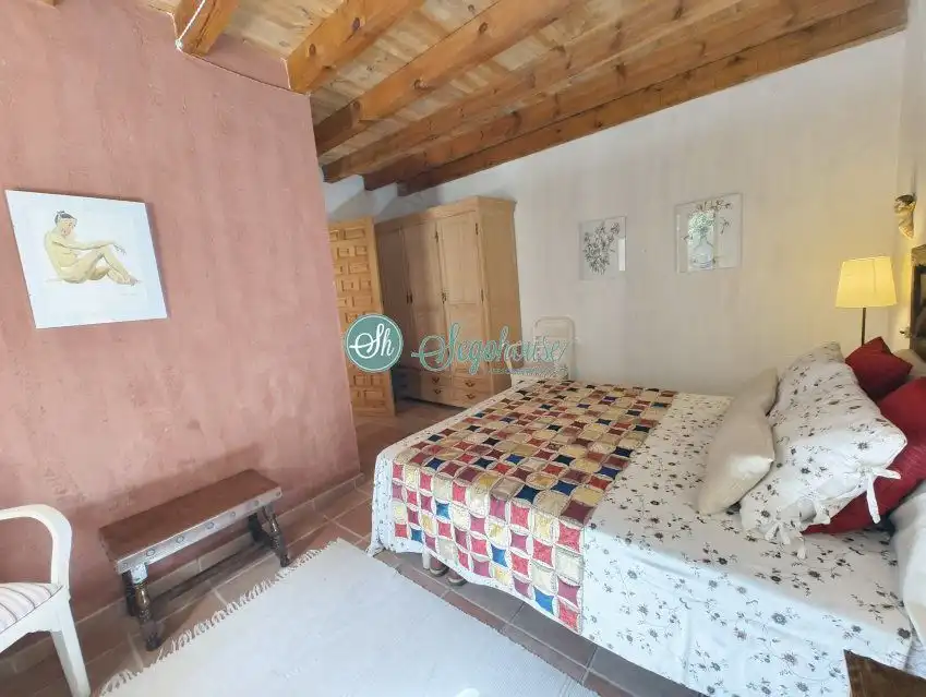 Habitación de Casa o chalet en venta en Escobar de Polendos con Calefacción y Trastero