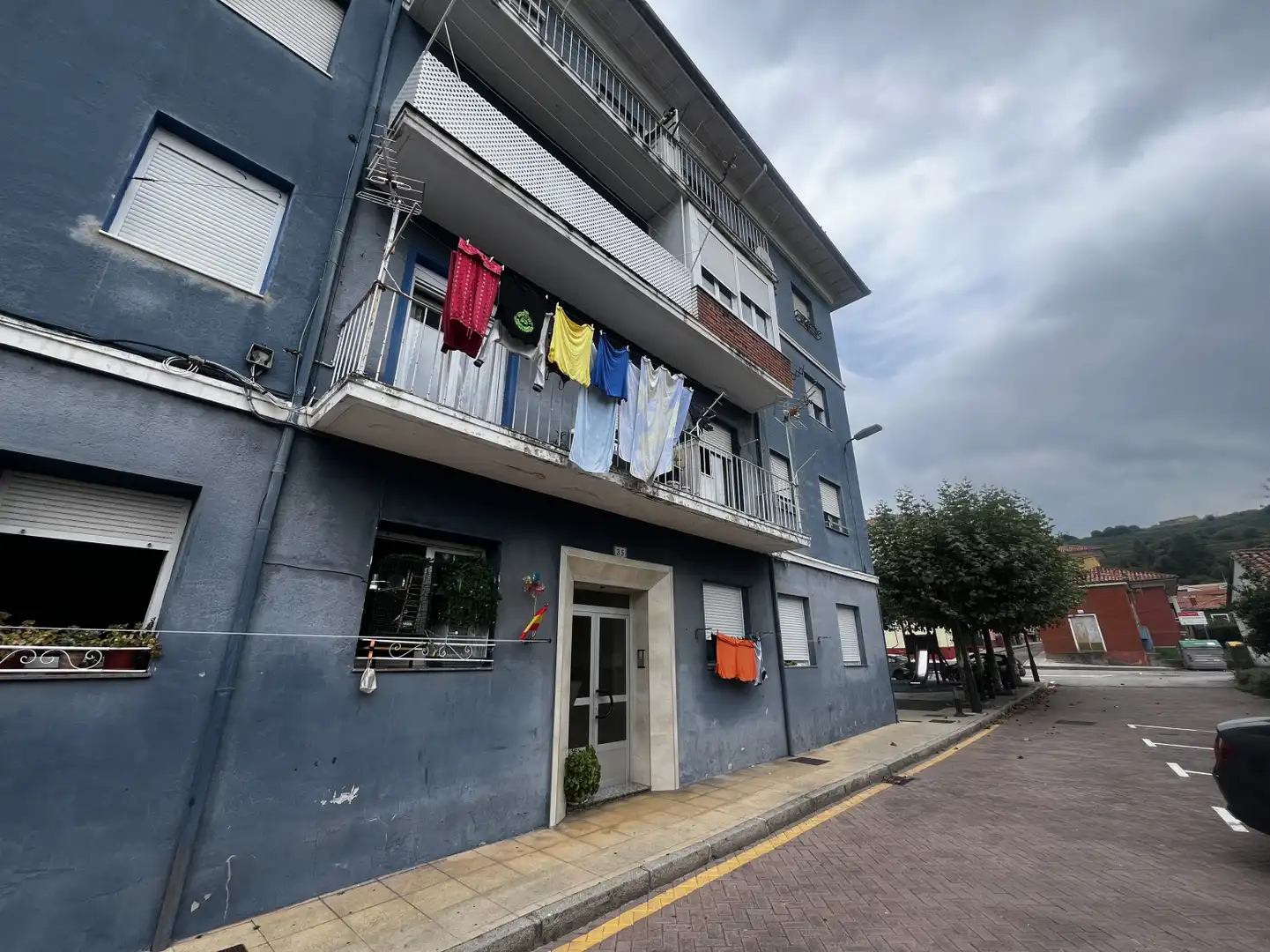 Vista exterior de Piso en venta en Torrelavega  con Calefacción, Jardín privado y Parquet