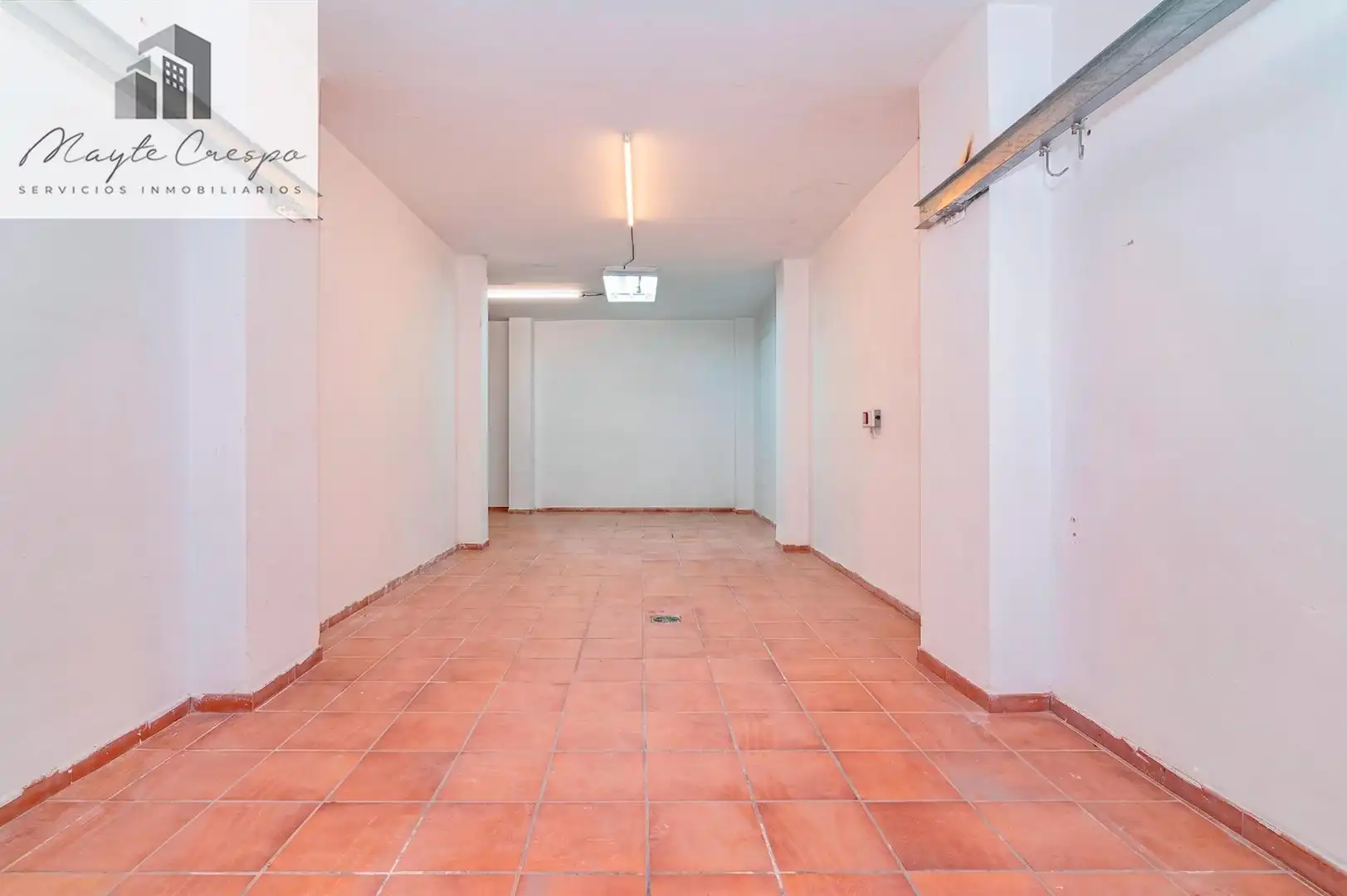 Local en venta en Armilla con Aire acondicionado