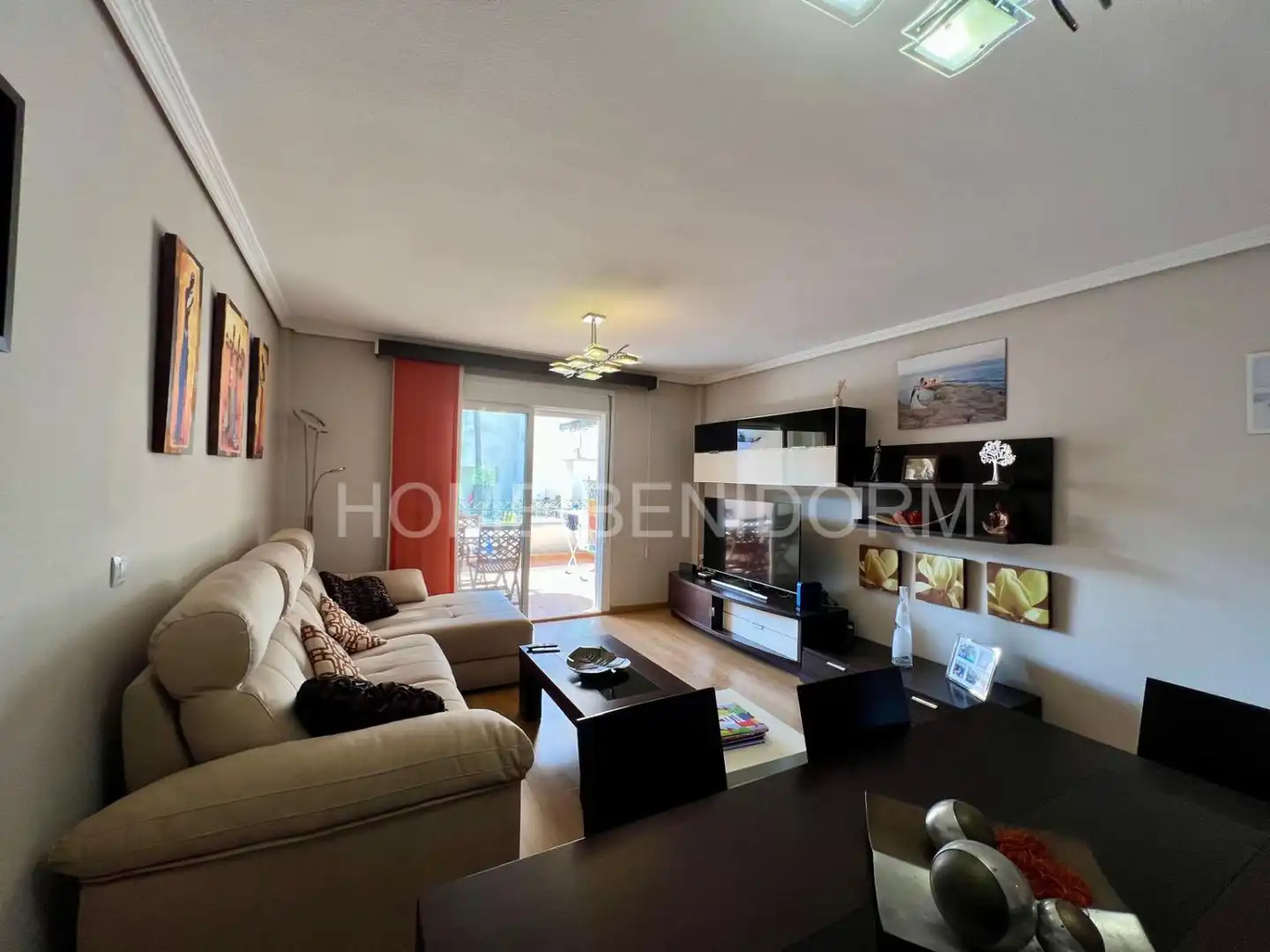 Sala de estar de Piso en venta en La Nucia con Terraza, Trastero y Piscina comunitaria