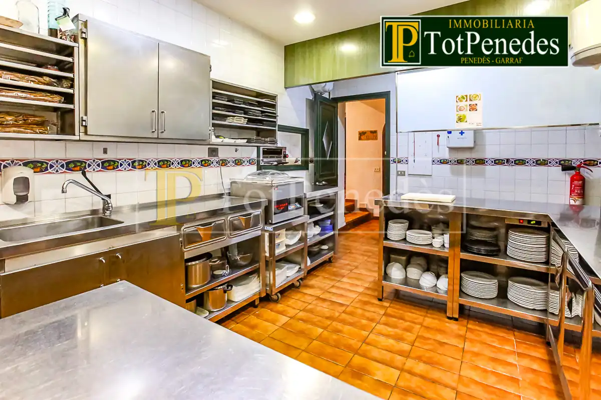 Cocina de Local en traspaso en Sant Martí Sarroca con Aire acondicionado, Calefacción y Terraza