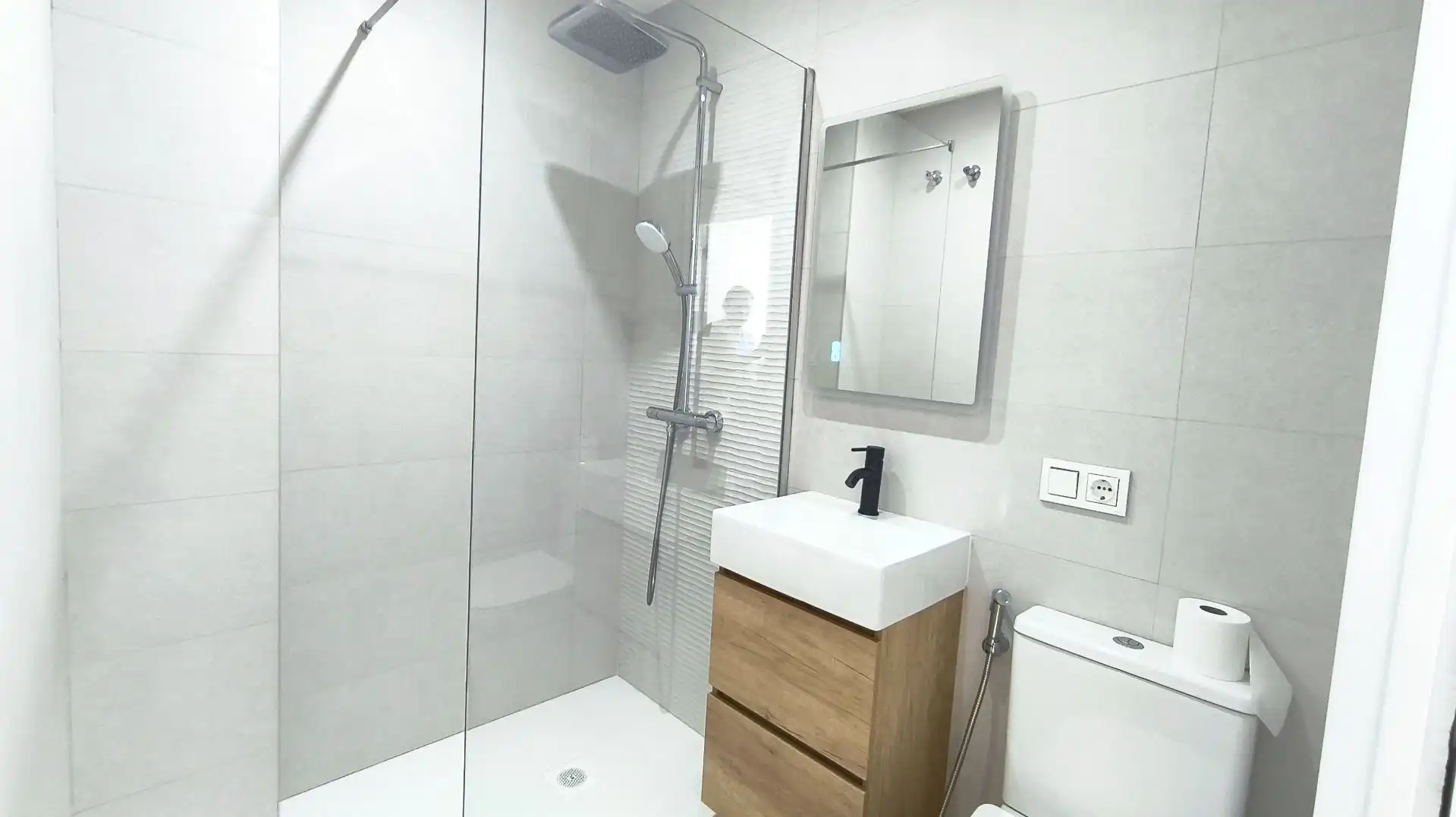 Badezimmer von Wohnungen zum Verkauf in Mojácar mit Klimaanlage, Heizung und Terrasse