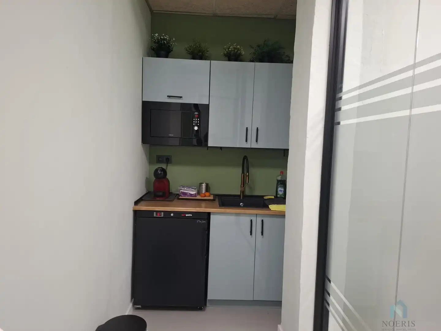 Cocina de Oficina de alquiler en Sedaví con Aire acondicionado y Amueblado