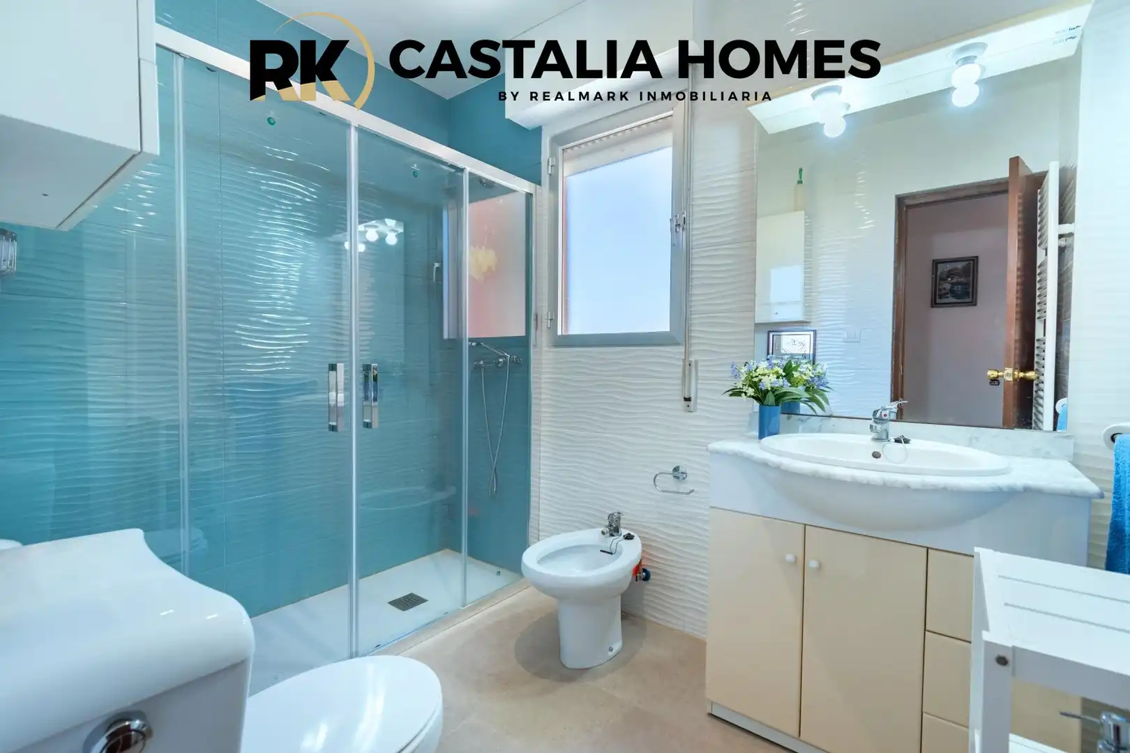 Baño de Casa o chalet en venta en Benicasim / Benicàssim con Calefacción, Jardín privado y Terraza