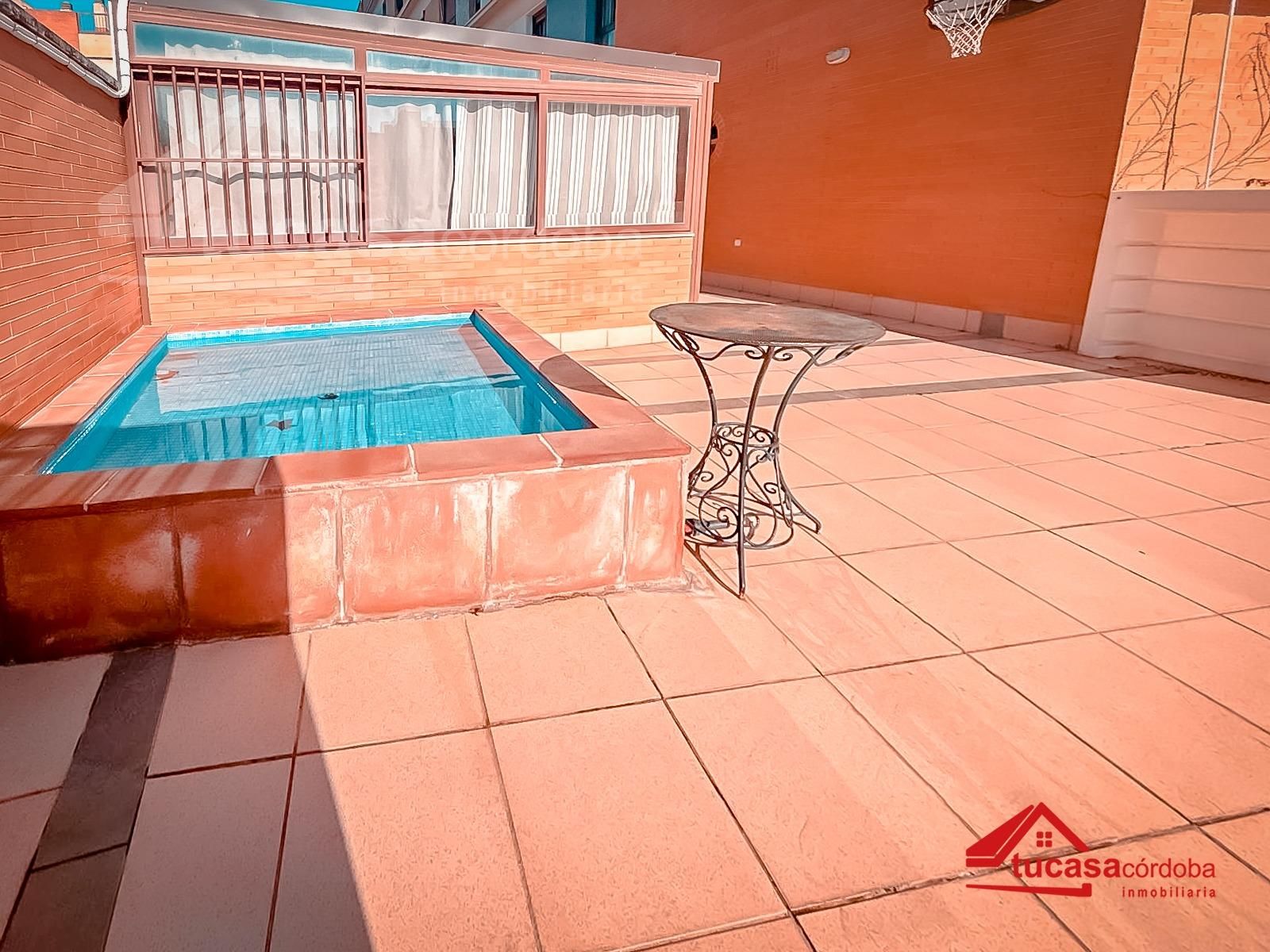Piscina de Pis en venda en  Córdoba Capital amb Aire condicionat, Calefacció i Terrassa
