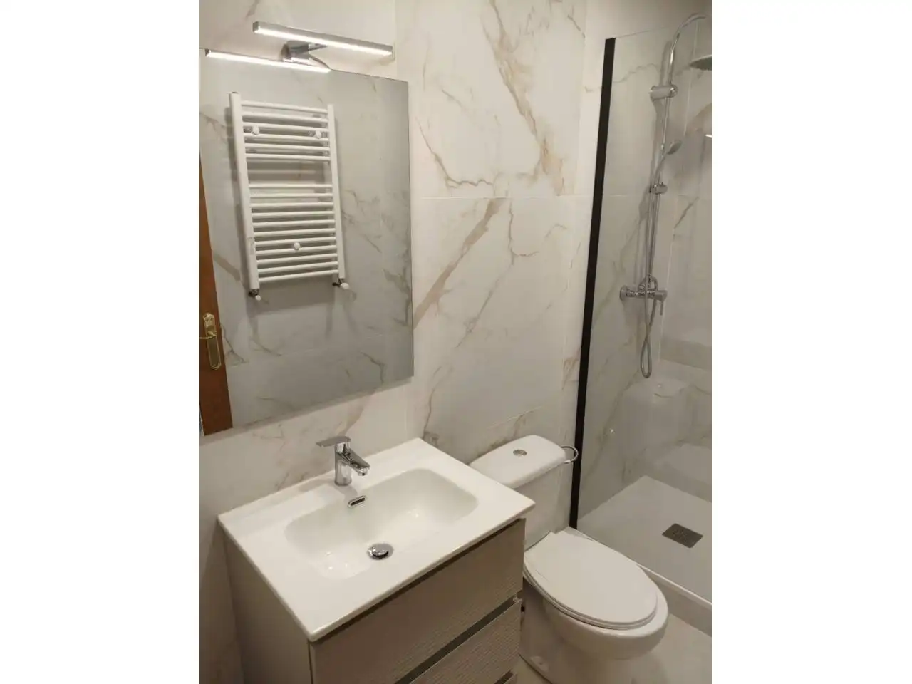 Piso en venta en Calle Poetessa Caparà, Sant Pere Nord