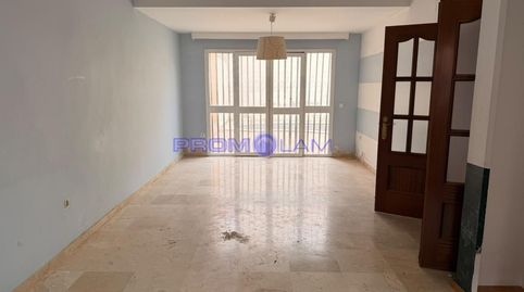 Foto 2 de Casa o chalet en venta en Calle Camilo José Cela, Castilleja de Guzmán, Sevilla