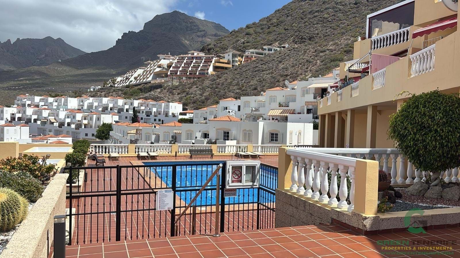 Exterior view of Flat for sale in Adeje  with Terrace and Swimming Pool