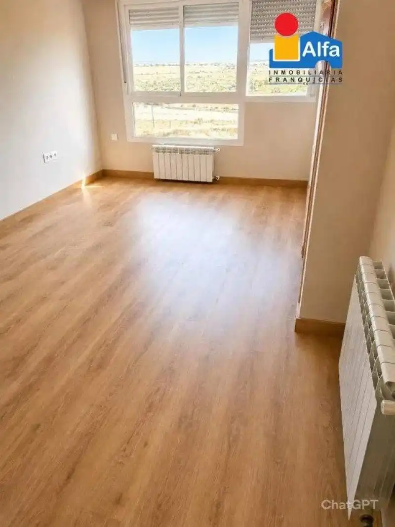 Habitación de Piso en venta en Cáceres con Aire acondicionado, Jardín privado y Terraza