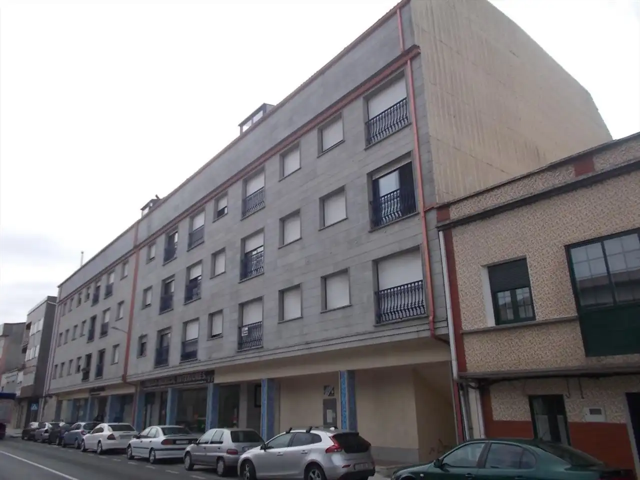 Piso con terraza en venta en Urbanización Escarabote 77