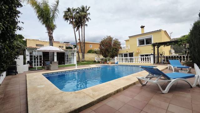 Casa-chalet en Venta en San Rafael - Nucia Park