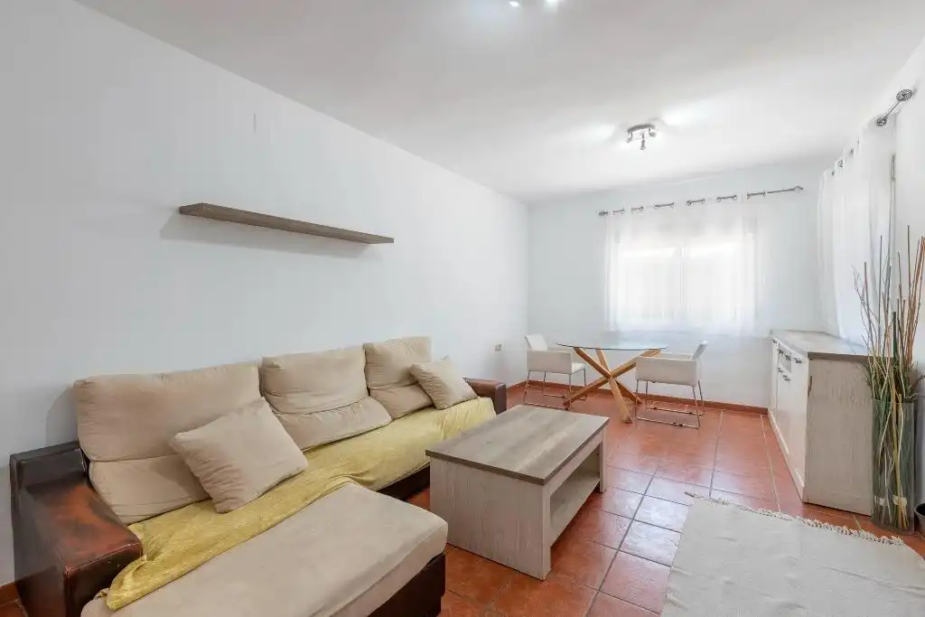 Sala d'estar de Casa o xalet en venda en Albolote amb Aire condicionat, Balcó i Piscina comunitària