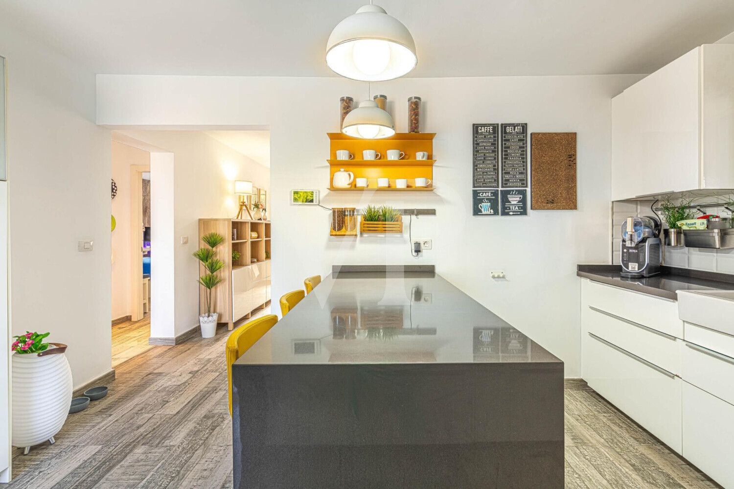 Cuina de Casa o xalet en venda en Arico amb Aire condicionat, Jardí privat i Terrassa