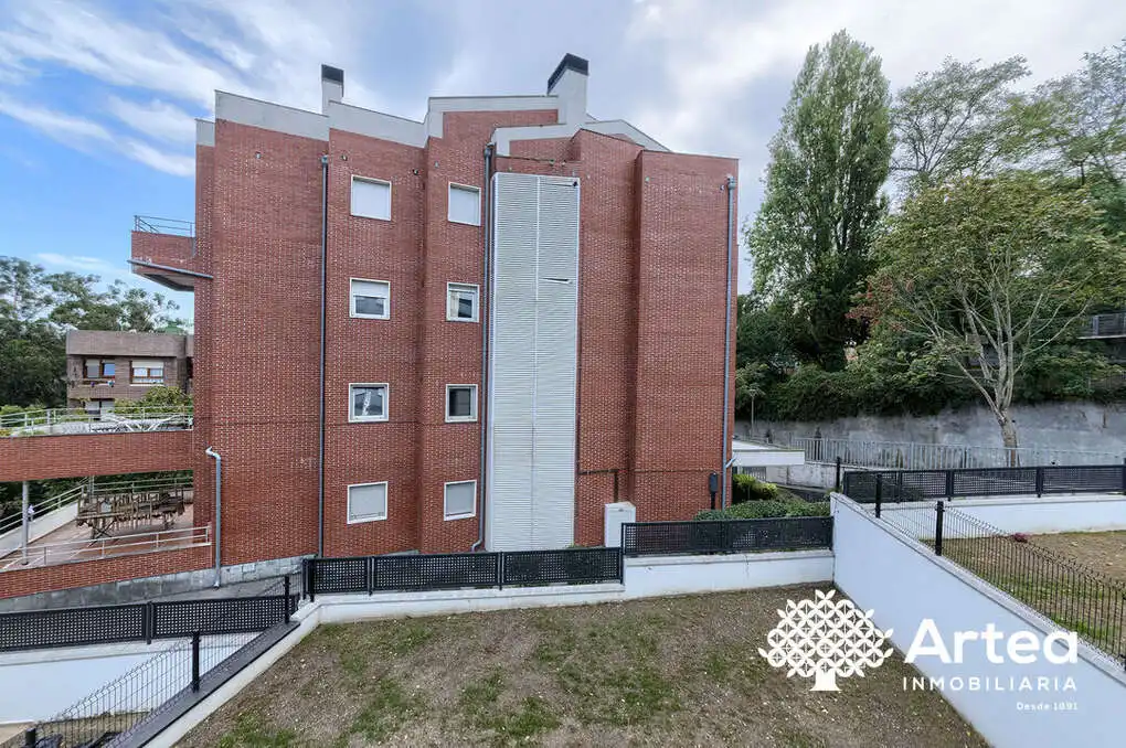 Detached house with terrace for sale in Julian Garaizar Kalea, imagen 37