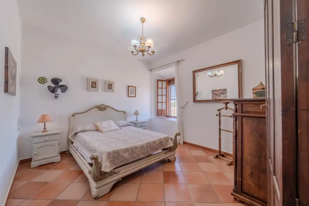 Habitación de Finca rústica en venta en Antequera con Aire acondicionado, Calefacción y Jardín privado