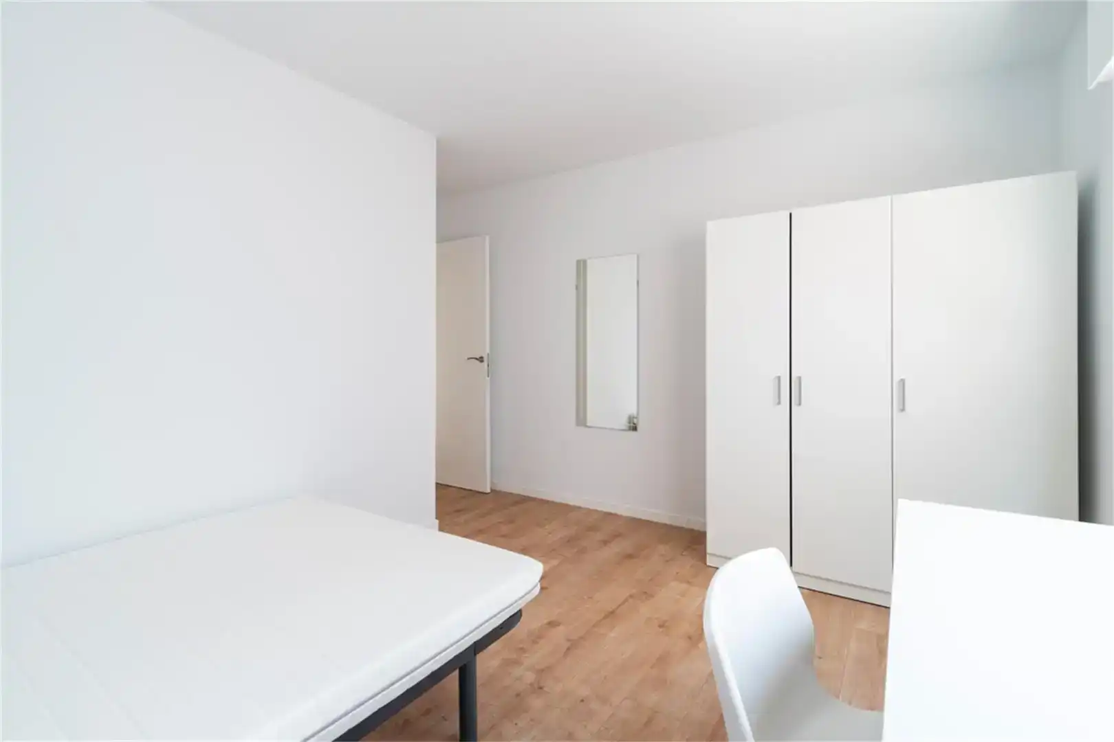 Habitación de Piso para compartir en Oleiros con Parquet, Amueblado y Horno