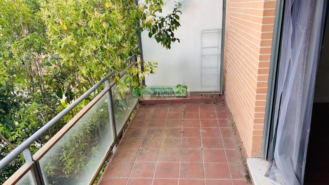 Terrassa de Casa adosada en venda en Bargas amb Calefacció i Piscina comunitària