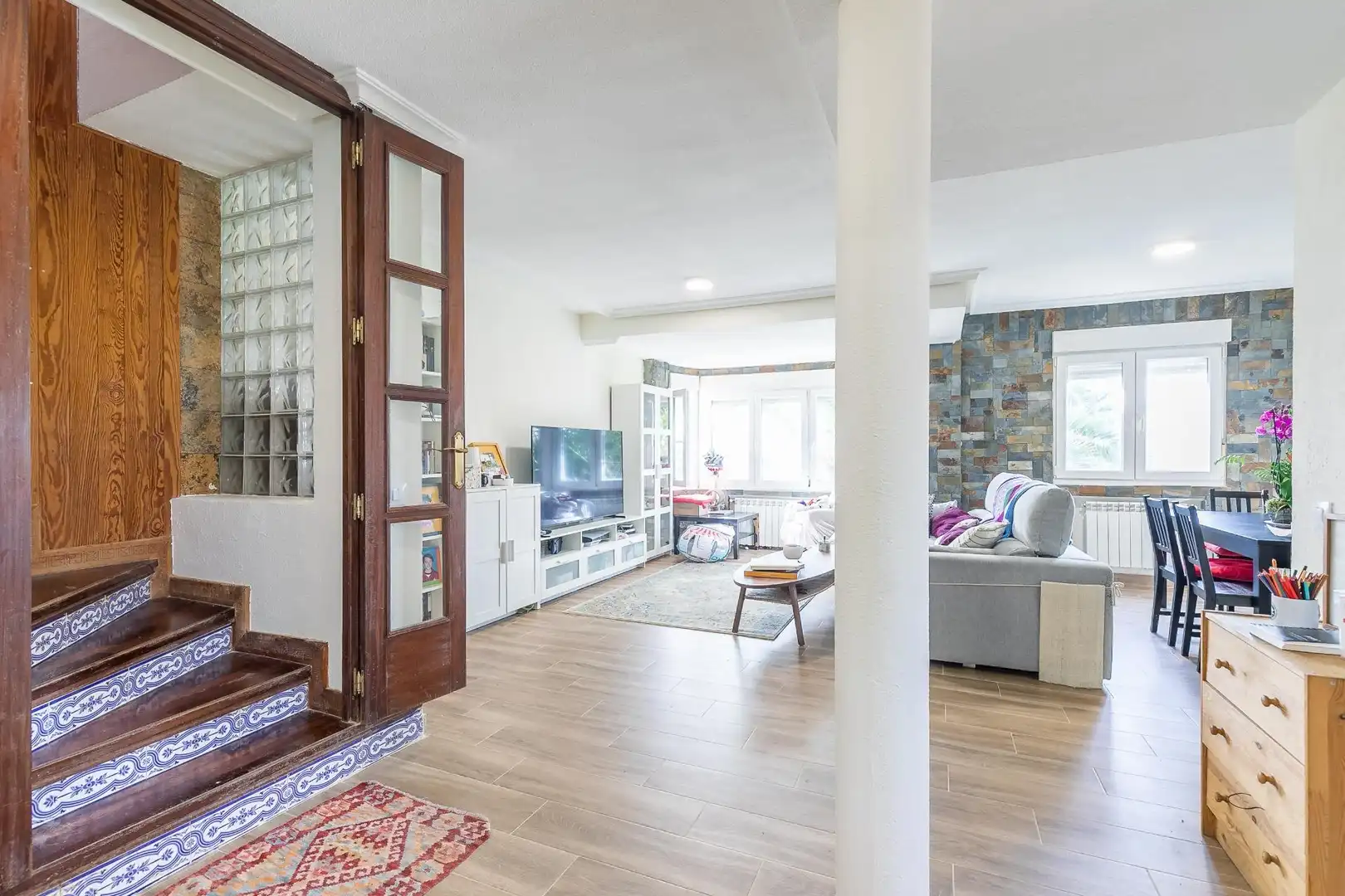 Sala d'estar de Casa o xalet en venda en Manzanares El Real amb Calefacció i Terrassa