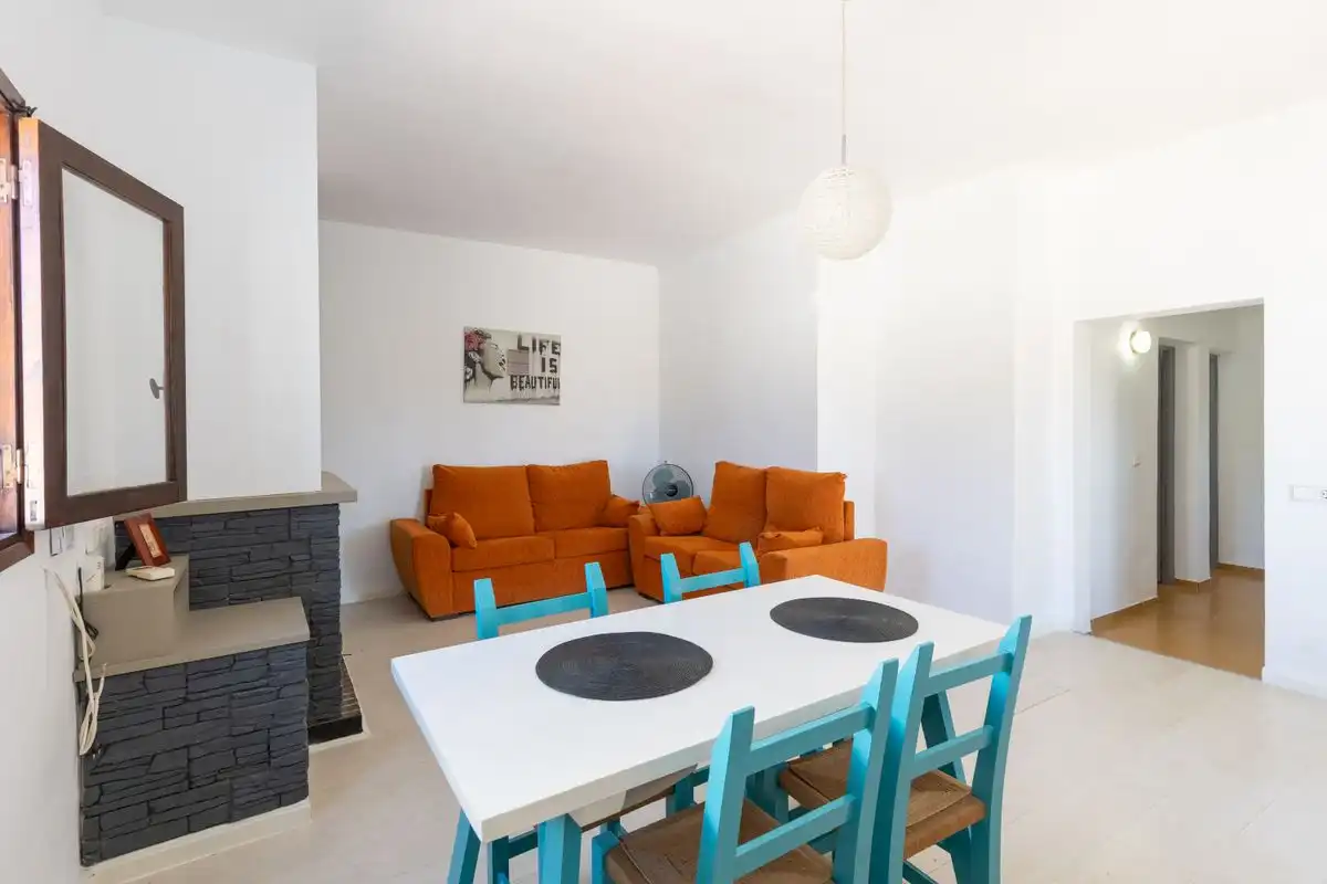 Casa rústica con terraza en venta en Sant Agustí-Cala de Bou, imagen 4