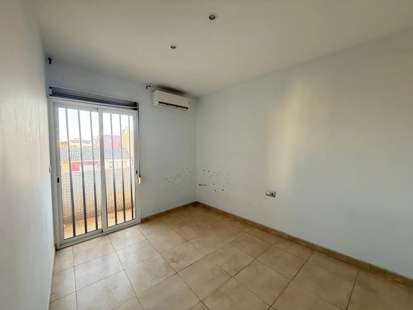 Habitación de Piso en venta en Benifaió con Terraza y Balcón