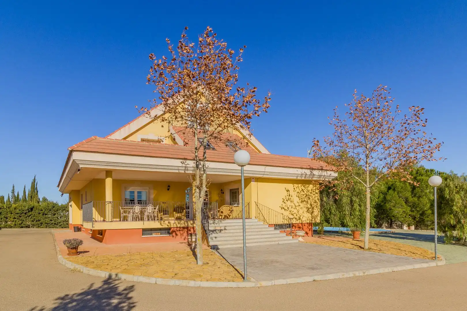 House with pool for sale in Yecla, imagen 2
