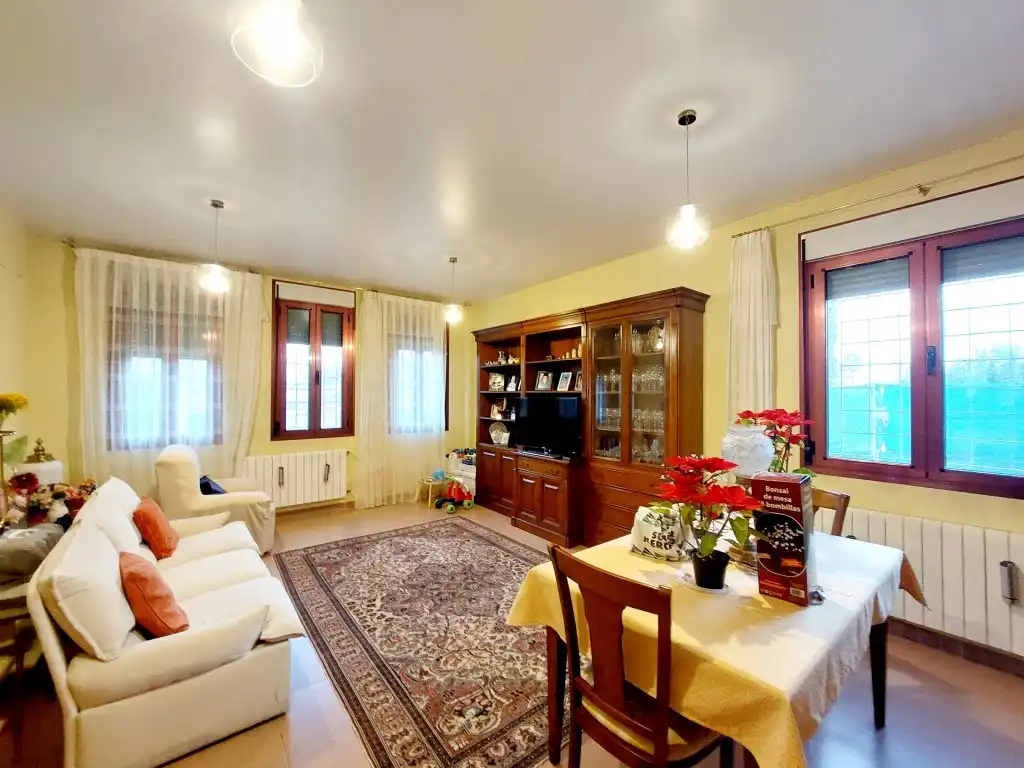 Sala d'estar de Casa o xalet en venda en Badajoz