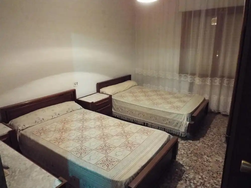 Dormitori de Apartament en venda en Caudete amb Moblat