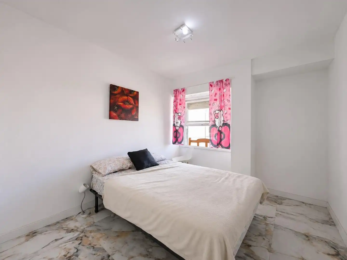 Habitación de Apartamento en venta en Alicante / Alacant con Aire acondicionado, Amueblado y Balcón
