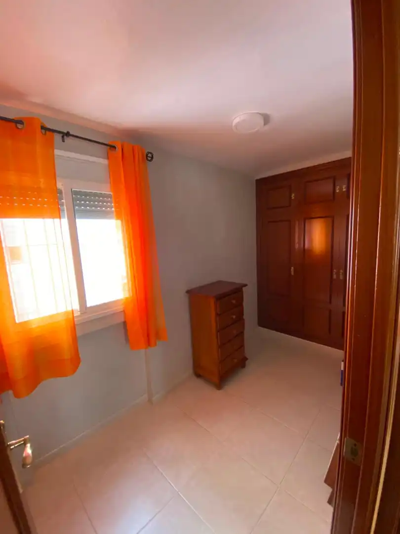 Habitación de Piso de alquiler en Badajoz con Aire acondicionado, Calefacción y Parquet