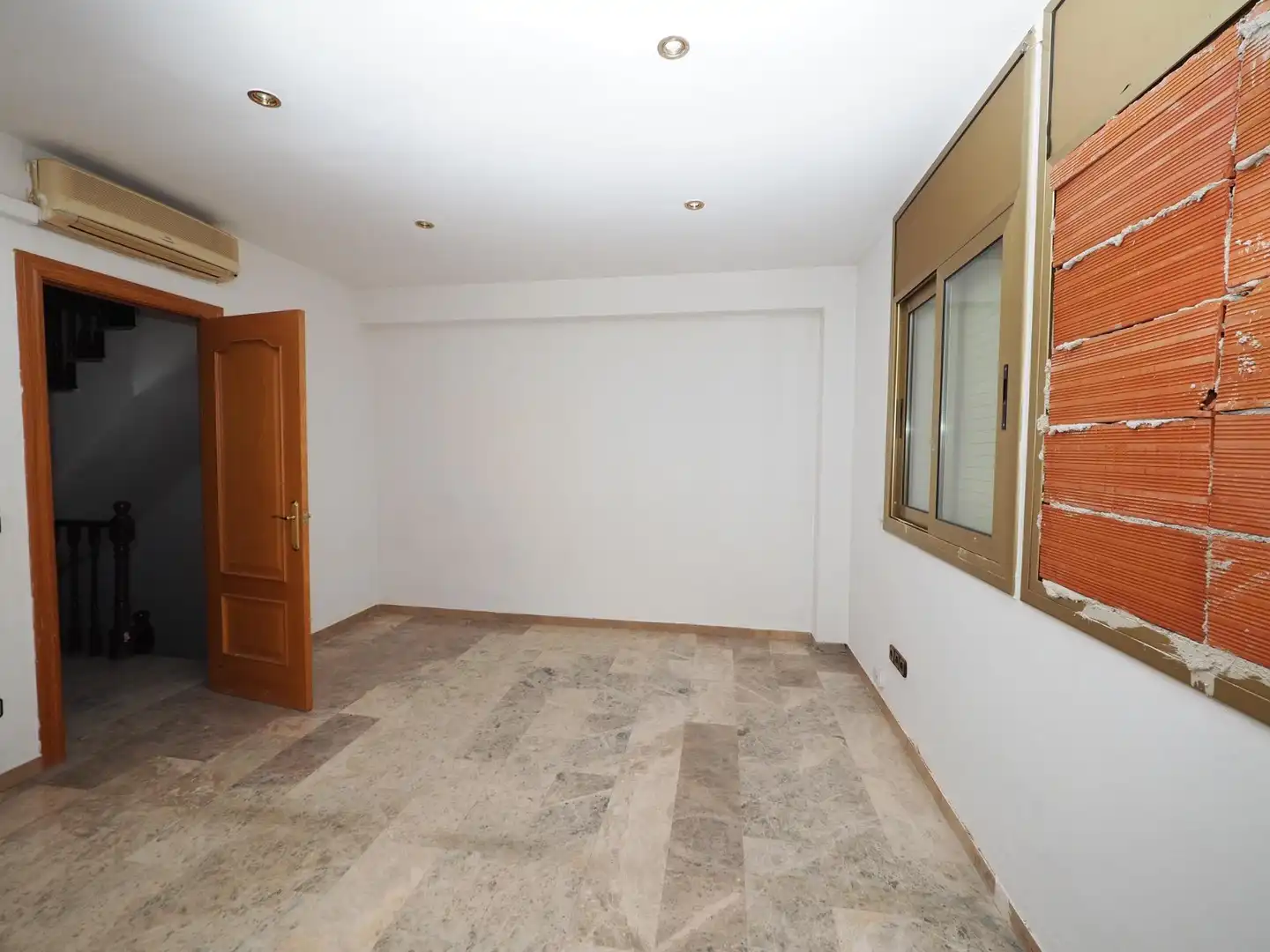 Detached homes for sale in Rubí  with Heating, Terrace and Balcony