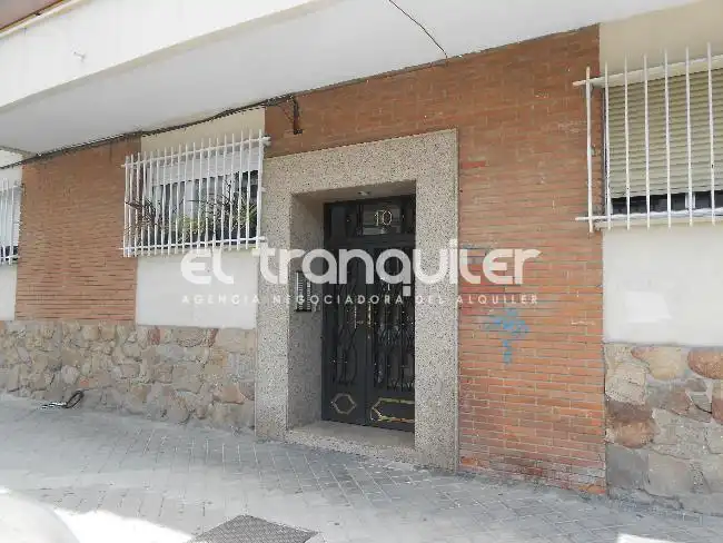 Vista exterior de Pis en venda en Madrid amb Parquet i Terrassa