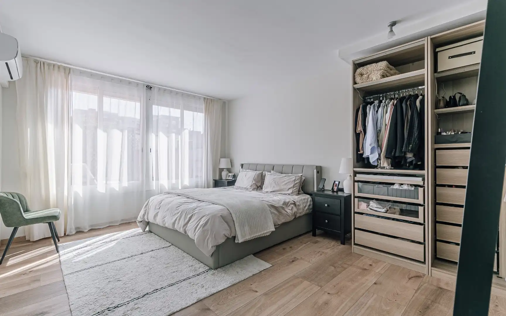 Habitación de Ático en venta en Badalona con Aire acondicionado, Calefacción y Terraza