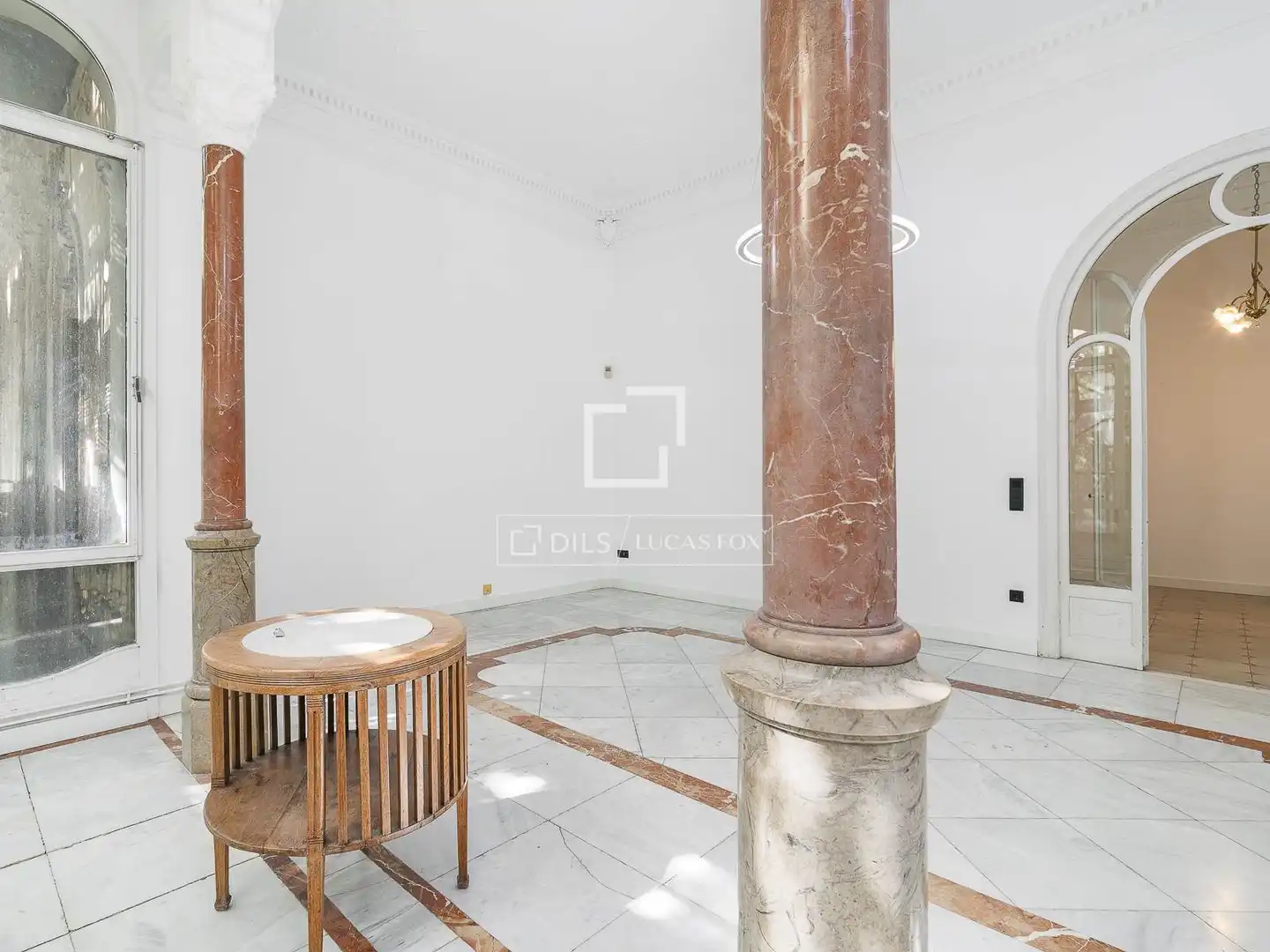 Flat for sale in Barcelona  with Air Conditioner, Terrace and Storage room
