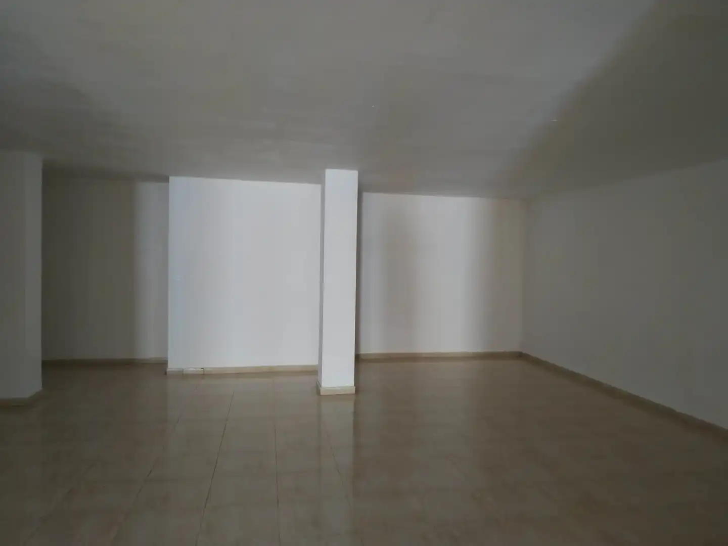 Local comercial en venda a C/ Andorra, imagen 13