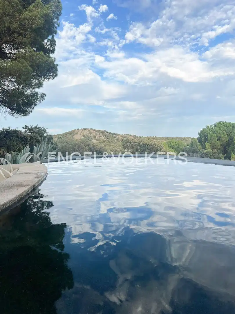 Houses for sale in Hoyo de Manzanares  with Air Conditioner, Heating and Private garden