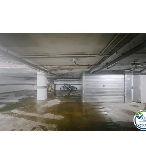 Foto 2 von Garage zum Verkauf in Sector Club Nautic, 4, Salins - Cavall de Mar, Empuriabrava