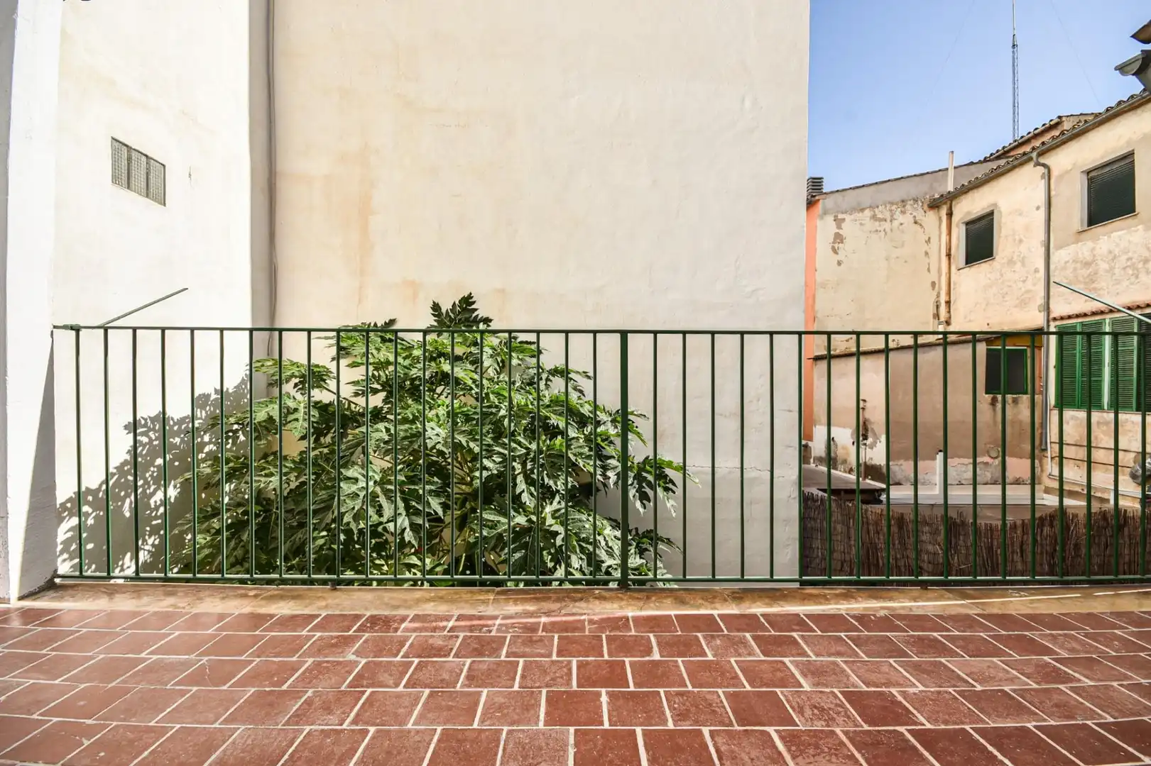 Terrasse von Wohnung zur Miete in  Palma de Mallorca mit Terrasse, Abstellraum und Balkon