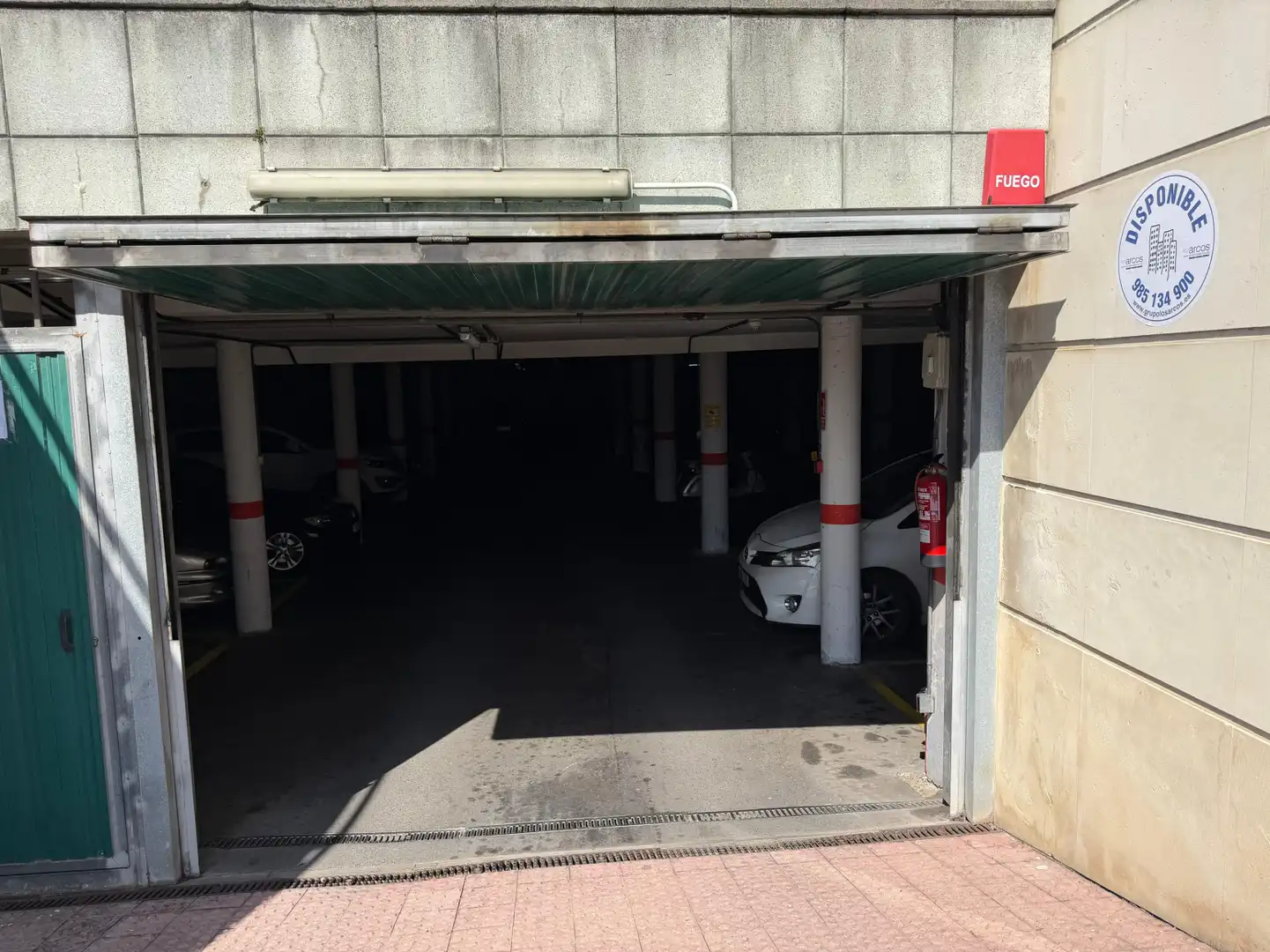 Garaje de alquiler en Gijón - CL SMARA, Viesques