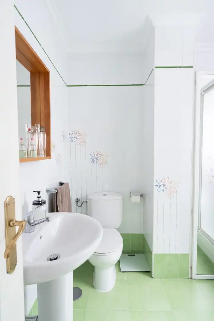 Baño de Piso en venta en Sevilla con Balcón